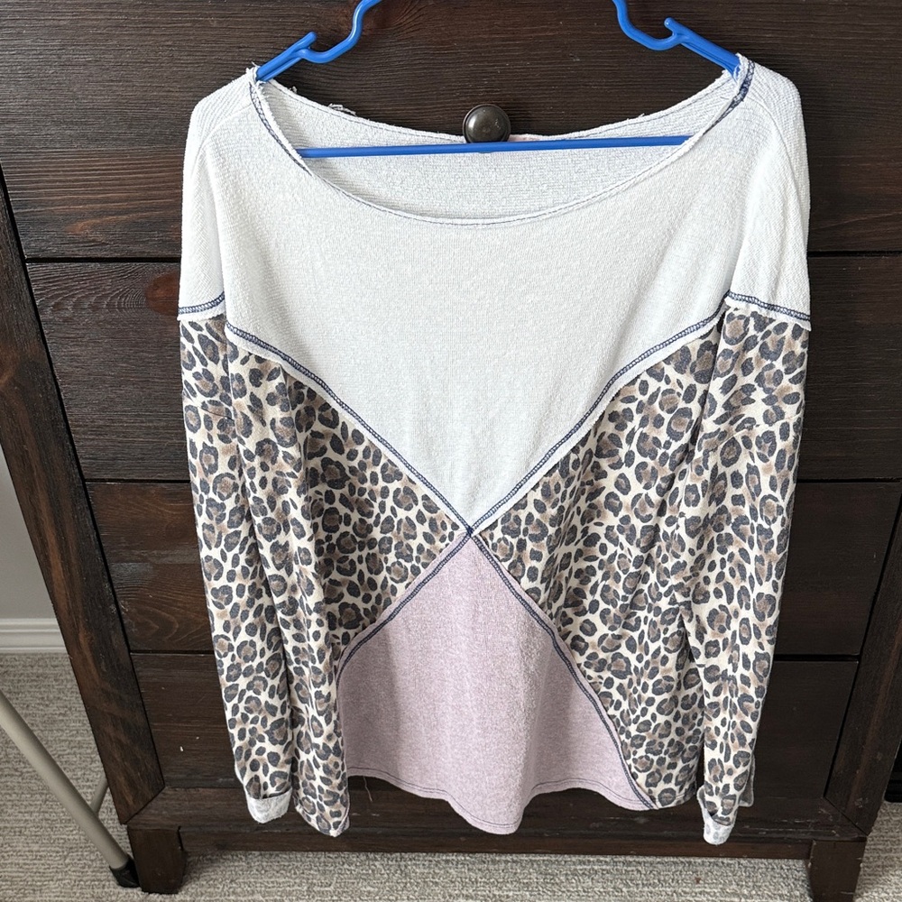 Ces Femme White and Leopard Print Long Sleeve Top